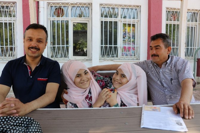 Siyam ikizleri tercih yapamadı