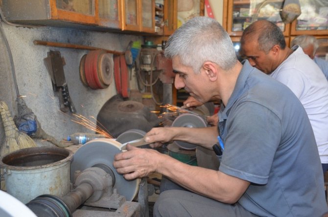 Kahramanmaraş’ta Kapalı Çarşı’da bayram hareketliliği başladı