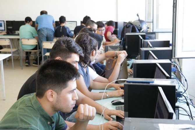 Kahramanmaraş’ta mobil uygulama yazılım kursu açıldı