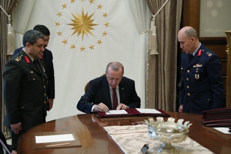 14 General ve Amiral terfi aldı