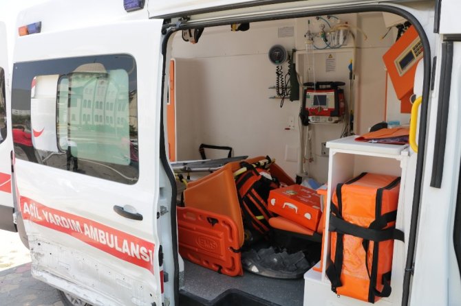 Kahramanmaraş'ta ambulans ile otomobil çarpıştı: 4 yaralı