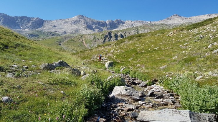 Uludağ’ın göl ve şelaleleri hayran bırakıyor