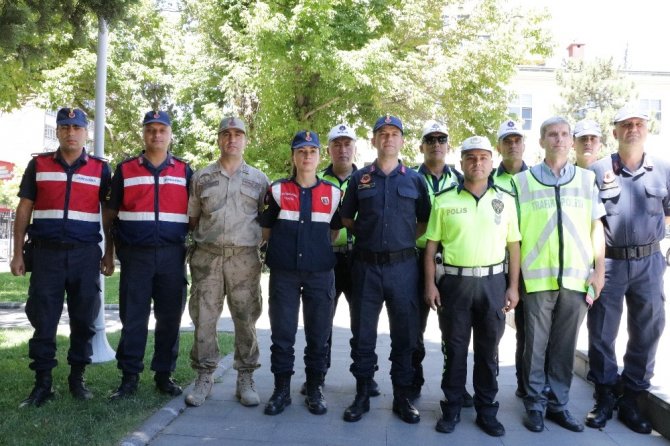 Trafikte "Kemerin ses getirsin" projesi