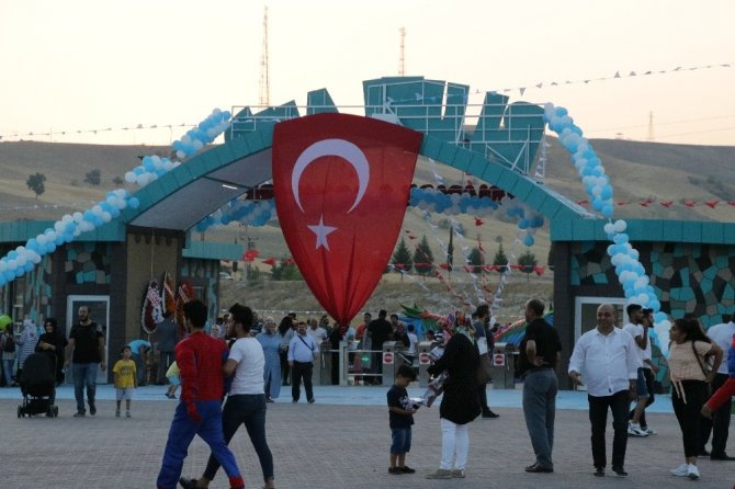 Kahramanmaraş’ın en büyük eğlence merkezi açıldı