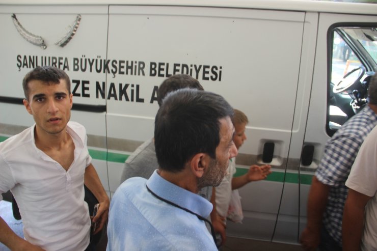 Ölen babasının cesedini morgdan çıkarıp acile getirdi