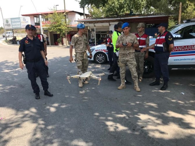 Kahramanmaraş'ta Jandarmadan drone ile trafik denetimi