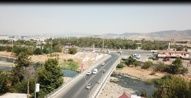 Kahramanmaraş'ta Jandarmadan drone ile trafik denetimi