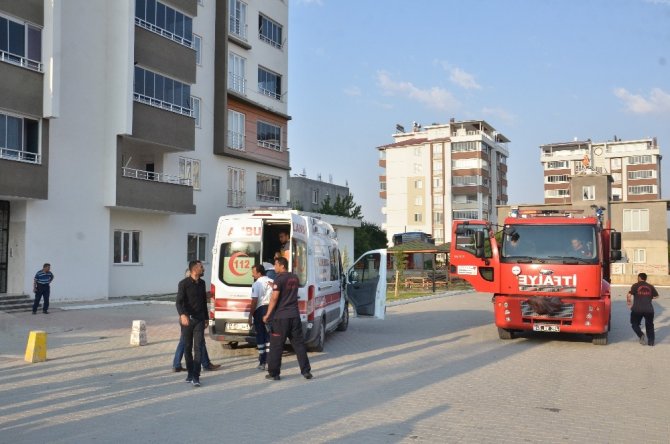 Asansör 6. kattan zemine çakıldı: 3 yaralı