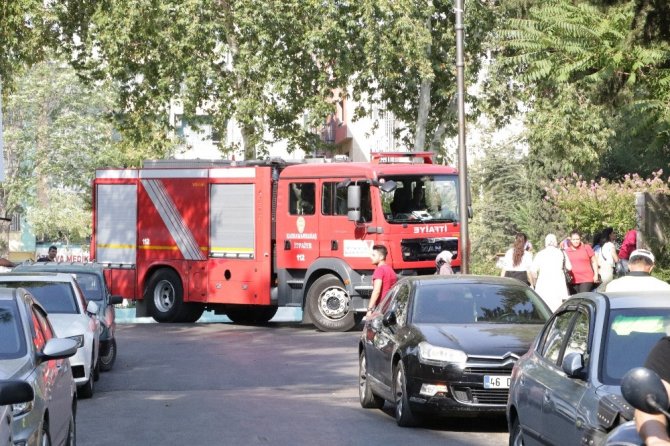 Kumaş boyama atölyesindeki yangın korkuttu