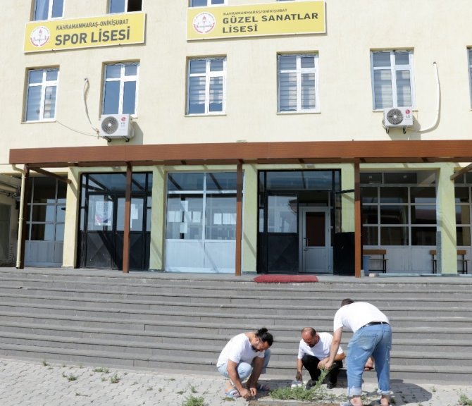 Öğretmenler, okulu yeni eğitim öğretime böyle hazırladı