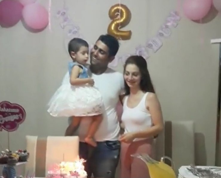 Şehidin Var Türkiye!