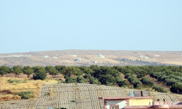 Seyyade Dağında teröristler hendekleri terk ediyor