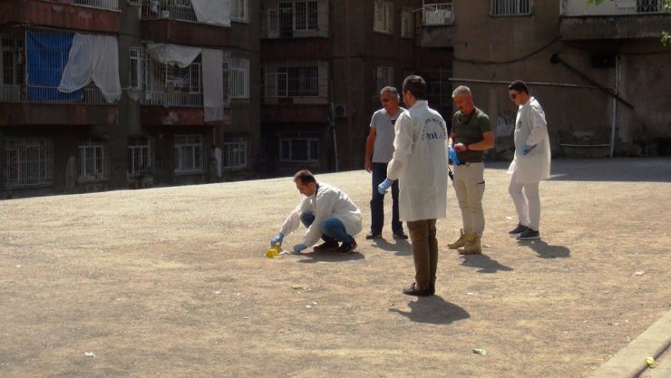 Teröristler EYP ile karakola saldırdı