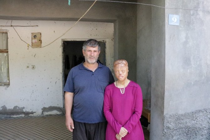 Leyla yeni "yüz" bekliyor