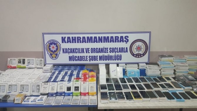Kahramanmaraş’ta 450 bin liralık kaçak malzeme ele geçirildi