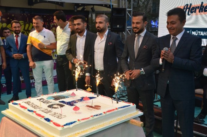 Oğuz Yılmaz, Kahramanmaraş’ta konser verdi