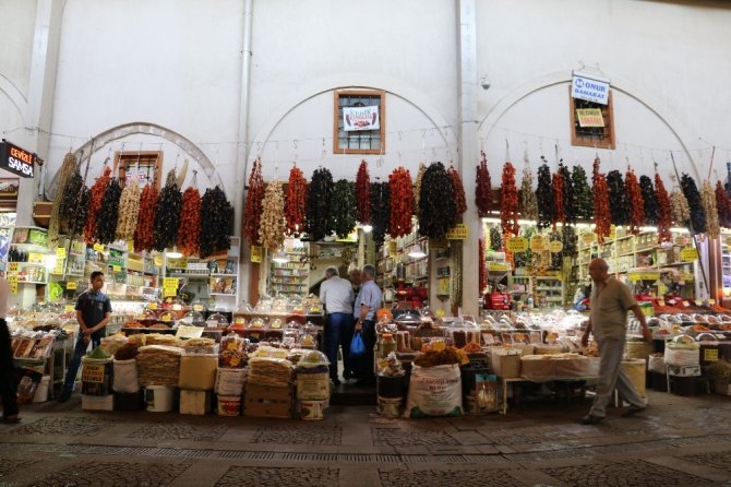 Kahramanmaraş'ta kırmızı biber hasadı başladı