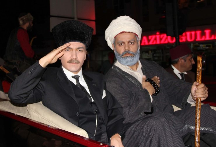 Sivas Kongresi’nin 100. yılında Atatürk’ün Sivas’a gelişi canlandırıldı