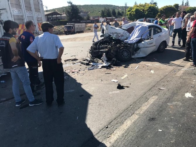 Kahramanmaraş’ta kamyon ile otomobil çarpıştı sürücü öldü