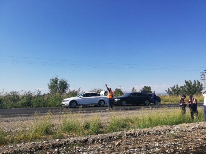 Allah sakladı iki vekil yaralandı