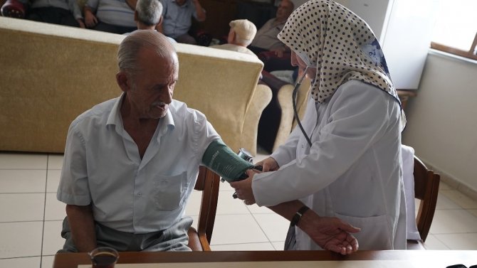 Kahramanmaraş’ta örnek hizmet yaşlılara hemşire desteği başladı