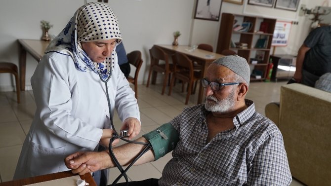 Kahramanmaraş’ta örnek hizmet yaşlılara hemşire desteği başladı