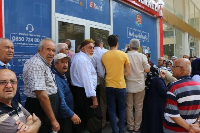 Kahramanmaraş’ta ’65 yaş’ kuyruğu