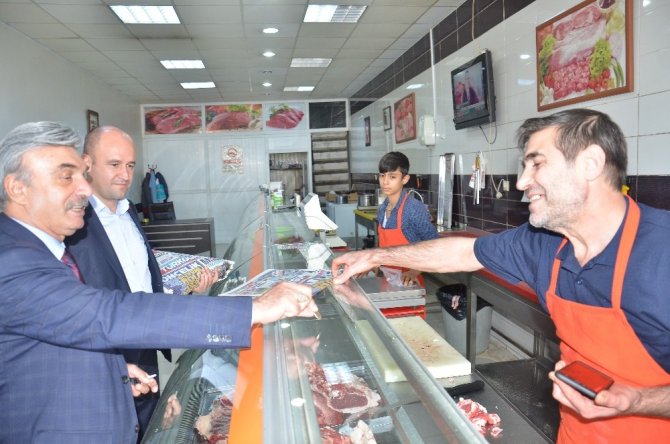 MHP’den esnafa "Siftah bizden bereket Allah’tan" ziyareti