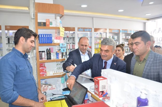 MHP’den esnafa "Siftah bizden bereket Allah’tan" ziyareti