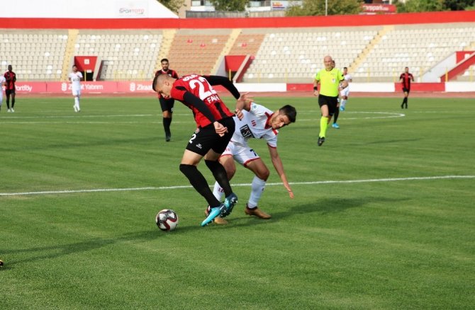 Kahramanmaraşspor Fatih Karagümrük'e garklı yenildi