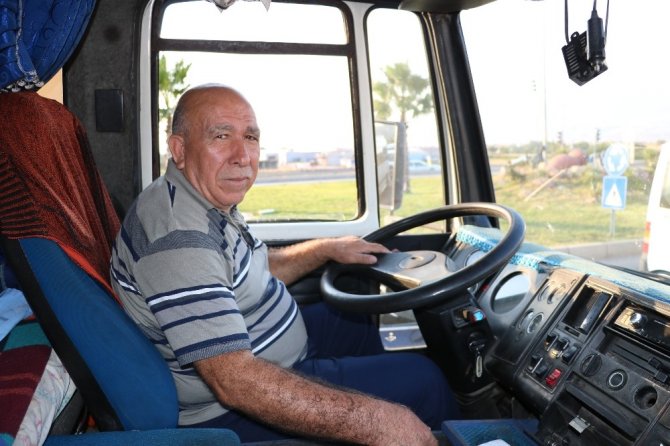 Dile kolay 40 yıldır direksiyon sallıyor