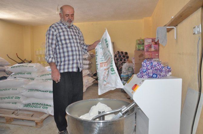 Elbistan'da gizemli hayırsever, veresiye defterini satın aldı