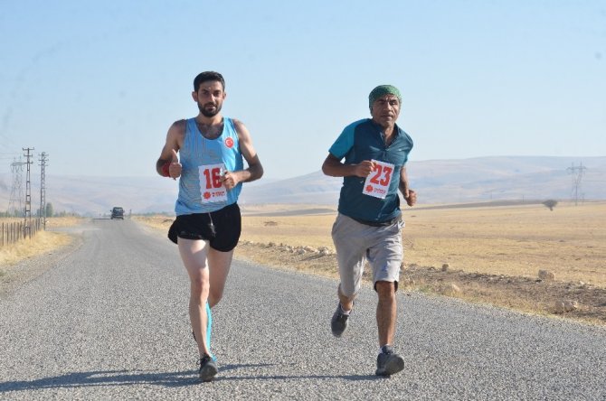 Elbistan-Afşin-Ekinözü Ultramaraton Türkiye Şampiyonası start aldı