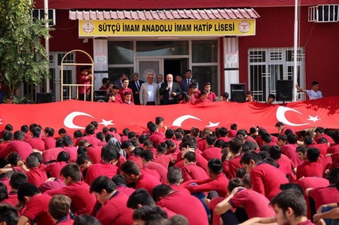 Kahramanmaraş'ta Barış Pınarı Harekatı’na koreografili destek