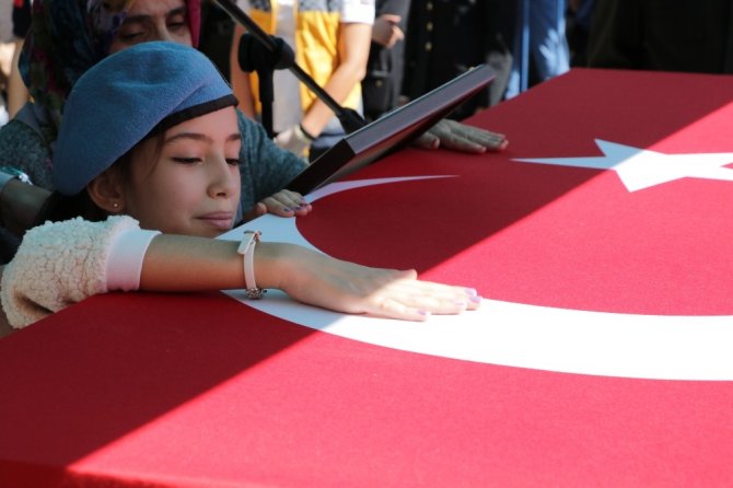 Barış Pınarı şehidi son yolculuğuna uğurlandı