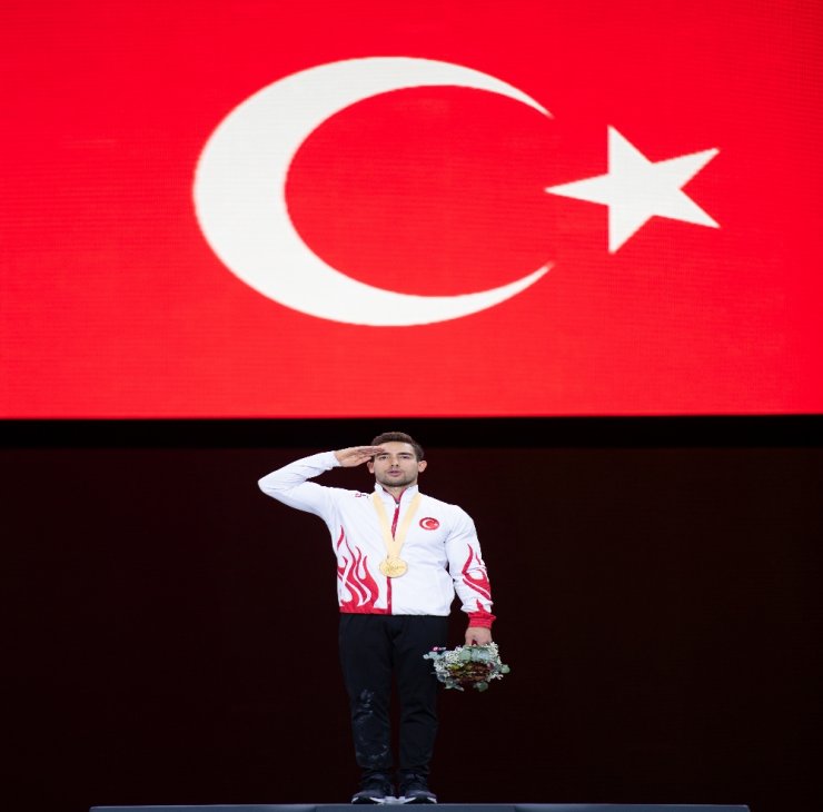 İbrahim Çolak, Türk cimnastik tarihine geçti