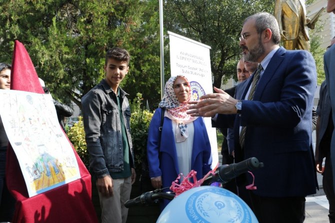 Ünal: "Toplum, merhametli ve dayanışmadan yararlanan bireyler yetiştirilmeli"