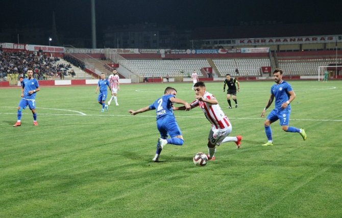 Kahramanmaraşspor kendi evinde Tuzlasporla berabere kaldı