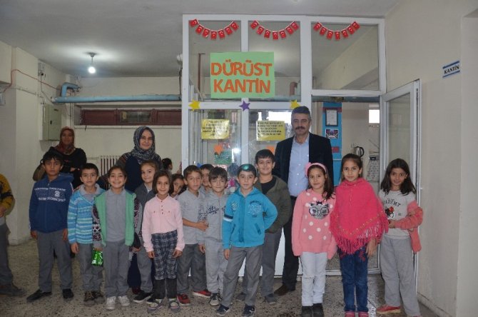 Elbistan'da 'Dürüst Kantin'in kasası tek kuruş açık vermiyor