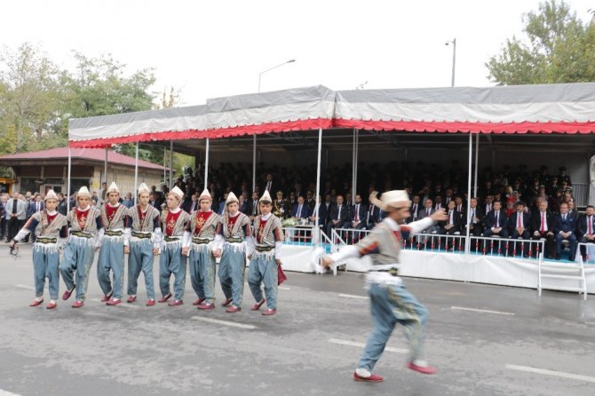 Kahramanmaraş’ta Cumhuriyet Bayramı törenlerle kutlandı