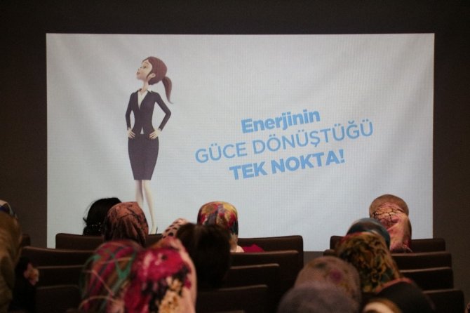 AKEDAŞ ev hanımlarına elektrik tasarrufunu anlattı