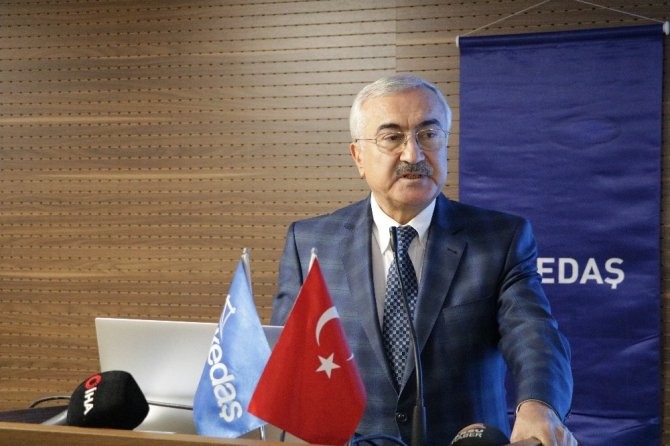 AKEDAŞ ev hanımlarına elektrik tasarrufunu anlattı