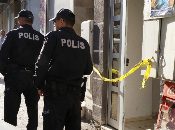 Uyuşturucu kavgası ölümle bitti