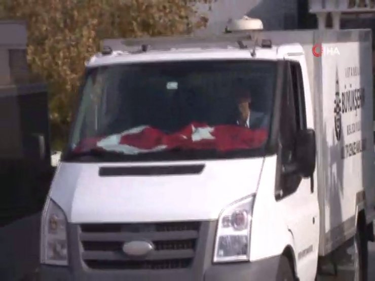 Ölü bulunan 3 kişinin cesetleri Adli Tıp Kurumundan alındı