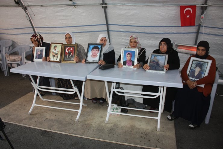 HDP önündeki ailelerin evlat nöbeti 76’ncı günde