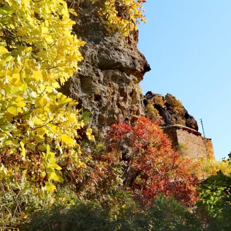 Irak sınırında sonbahar cümbüşü