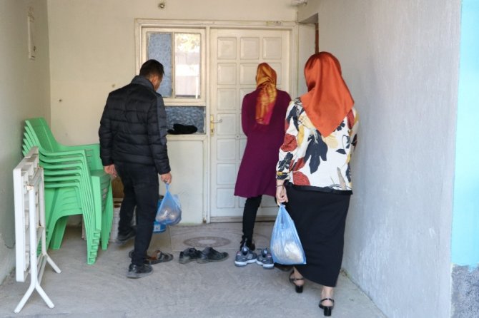 Şehidin dede ve ninesine kahvaltı sürprizi