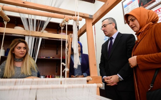 Olgunlaşma Enstitüsünden 100. yıla özel tasarım