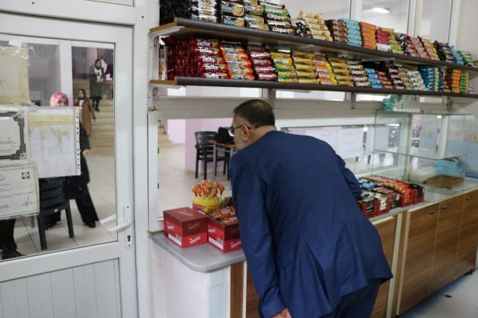 Kahramanmaraş'ta ki okul kantinlerinde ölüm saçan o çikolata satılmıyor