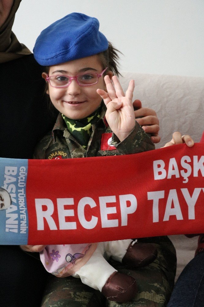 Epilepsi hastası minik İkra’nın Cumhurbaşkanı Erdoğan sevgisi